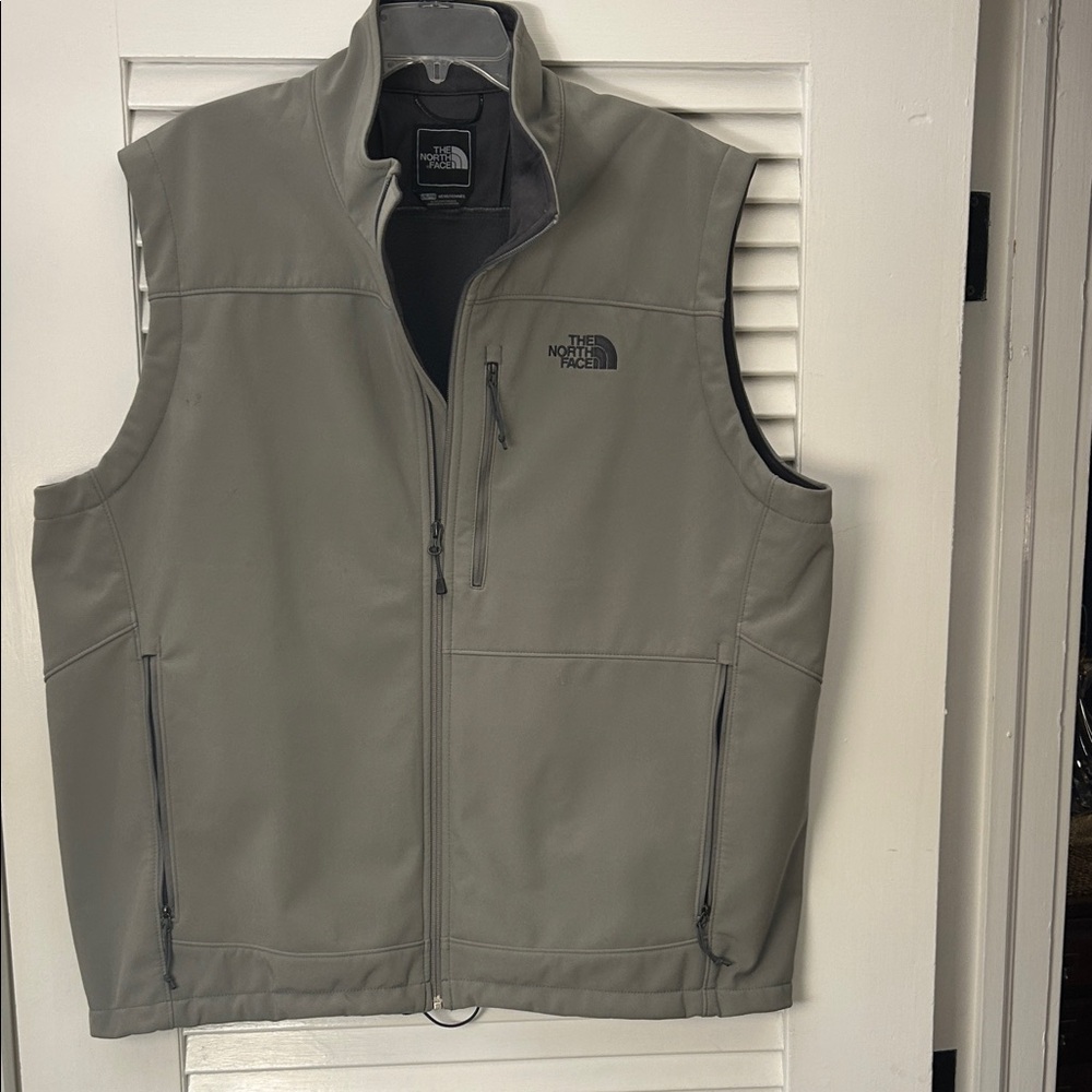 The North Face Men's Charcoal Vest